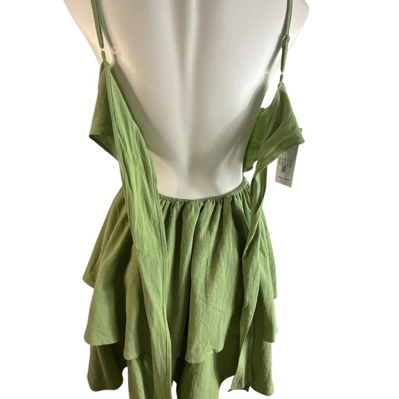 Halara Backless Adjustable Straps Green Sleeveless Tiered Dress - Picture 14 of 15